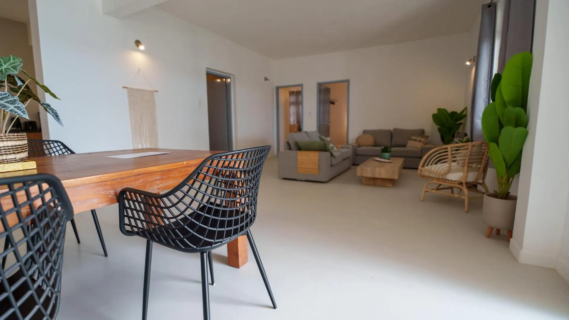 Waterside Apartments Willemstad